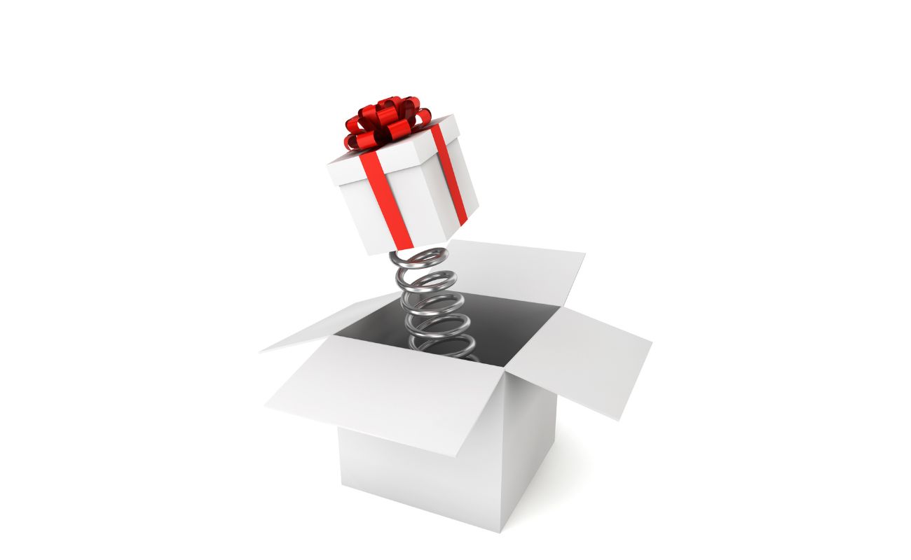 Mãe recusa presentes que custam R$ 25 ou R$ 50 no aniversário do filho