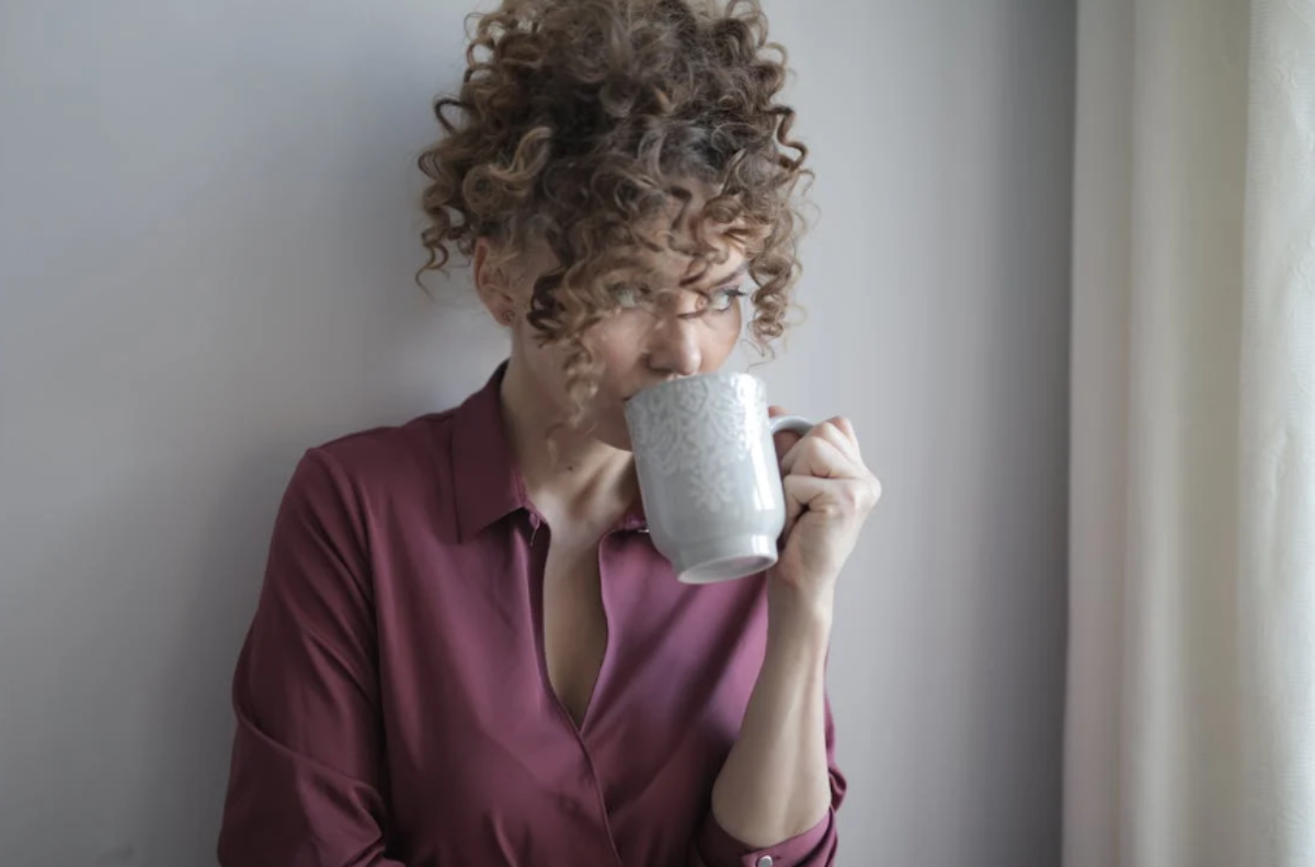 Estudo de Harvard revela o principal motivo da tristeza no local de trabalho