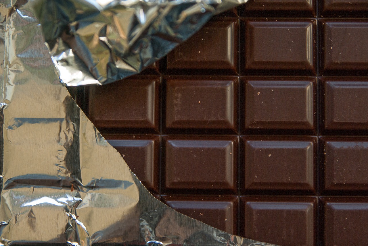 Não é na geladeira! Descubra qual é o melhor lugar para guardar chocolate