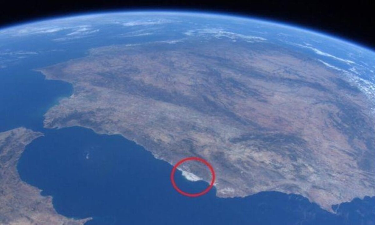 Imagem de satélite mostra a posição do Mar de Plástico de Almería – Foto: NASA