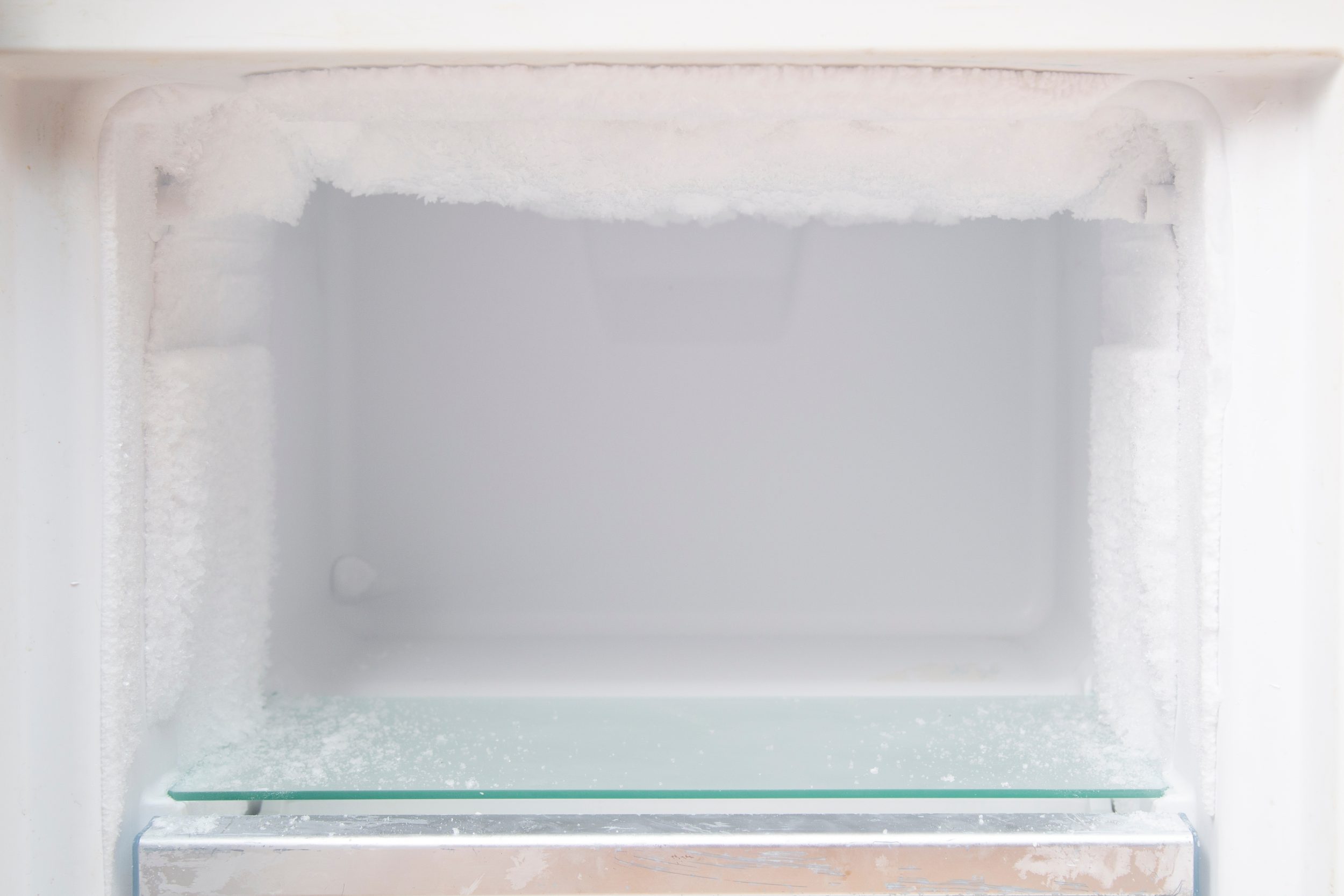 Proibidos no freezer! 7 alimentos que você NUNCA deve congelar