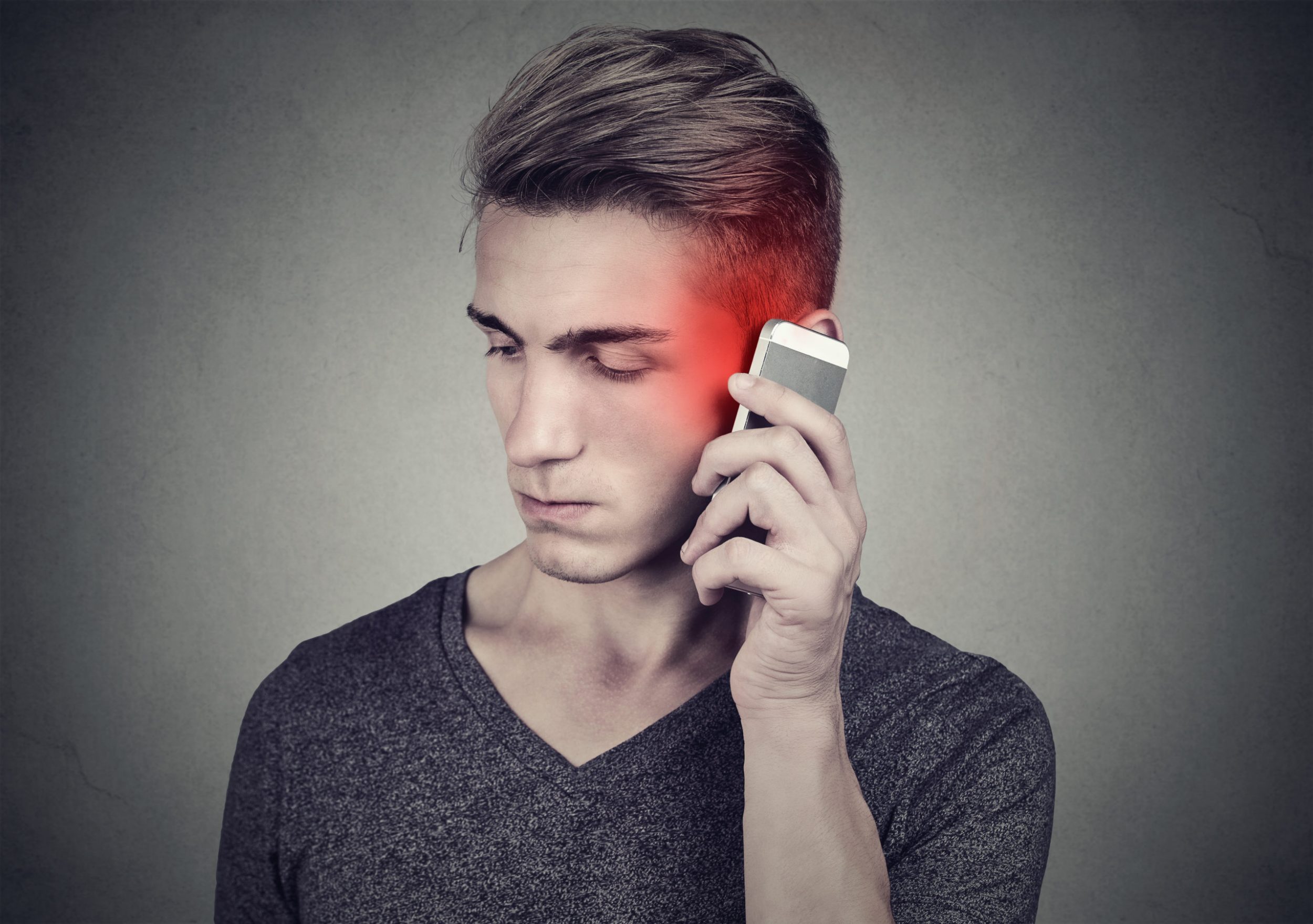 Cuidado com eles! 7 celulares que mais emitem radiação em 2024, segundo pesquisa