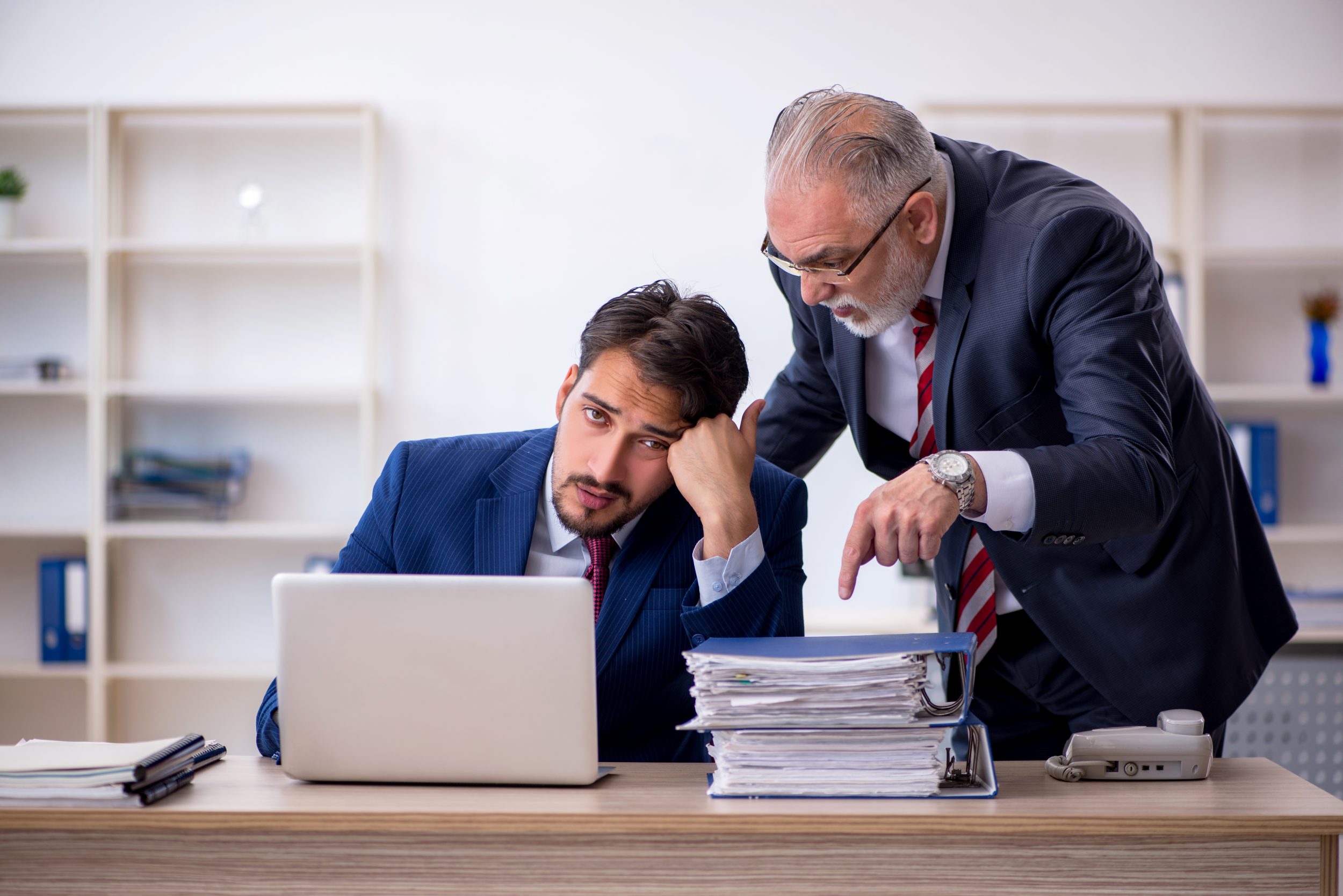Ninguém aguenta muito tempo! 5 tipos de chefes que nenhum funcionário quer por perto