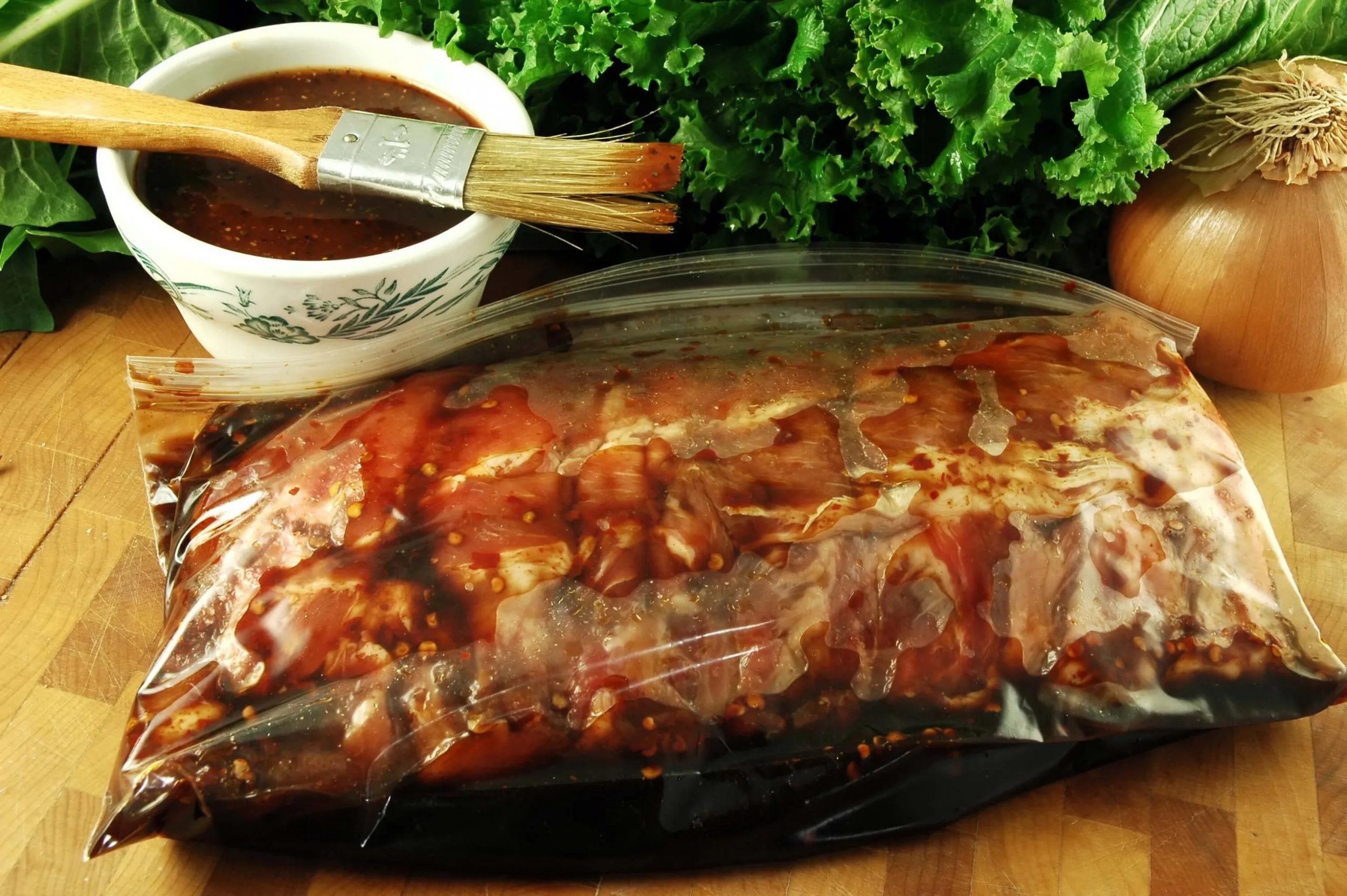 Vai fazer churrasco no Ano Novo? Como deixar carne de 2ª macia com ESTE truque