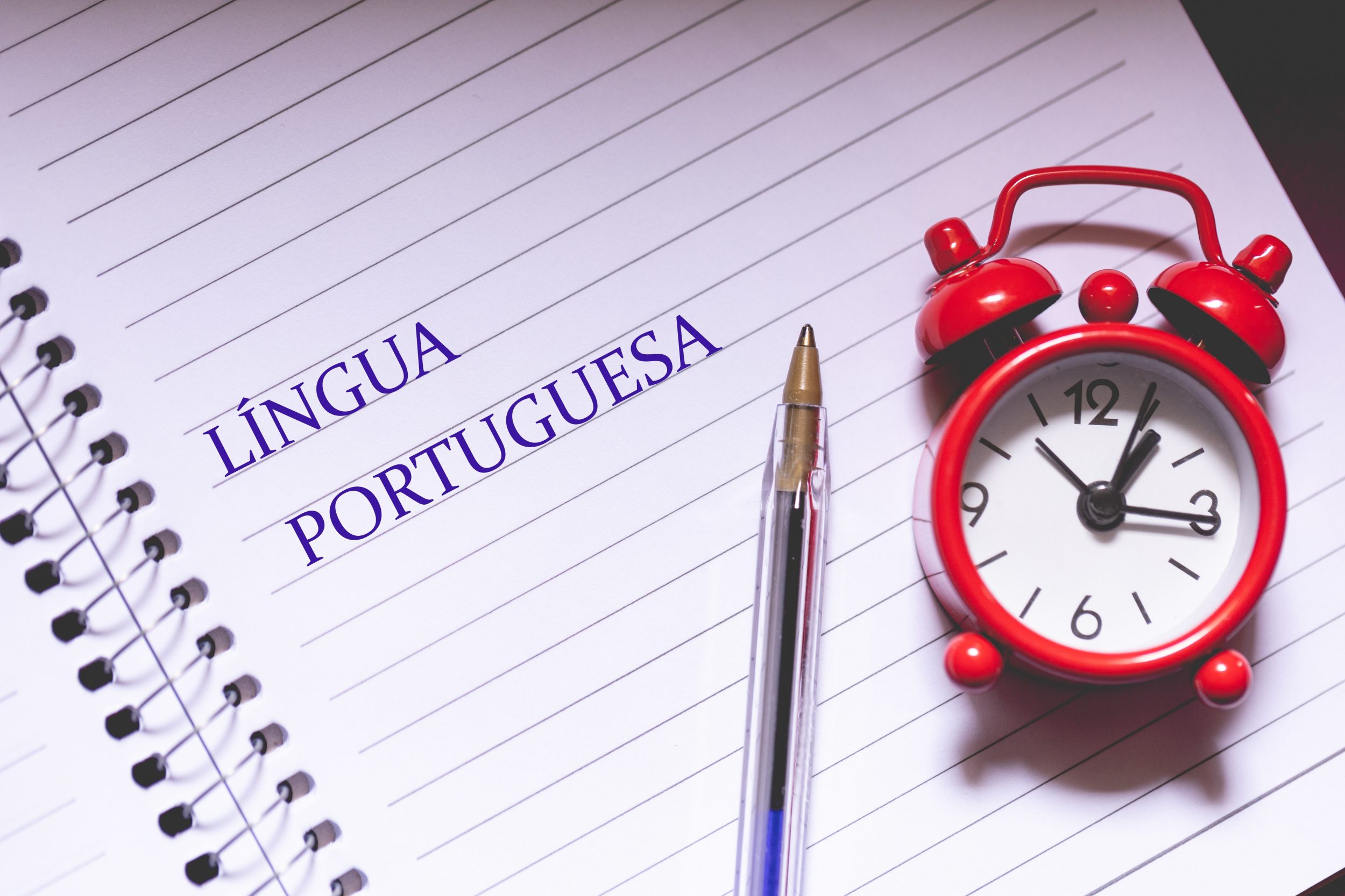 O certo é dizer ‘intitular’ ou ‘entitular’? Quem aprende 1 vez nunca mais esquece