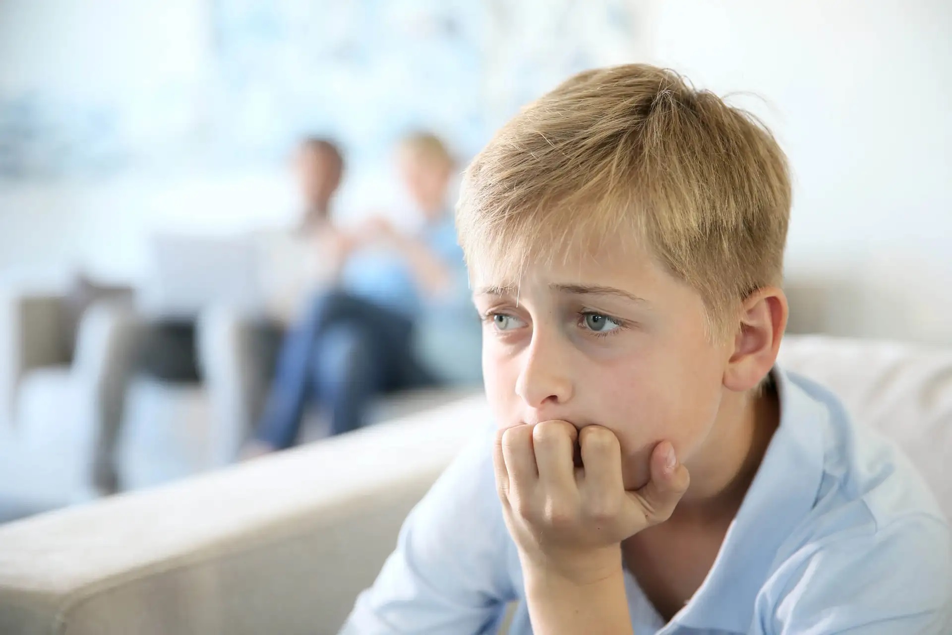 5 sinais de que você teve responsabilidades de adulto na infância, segundo a psicologia