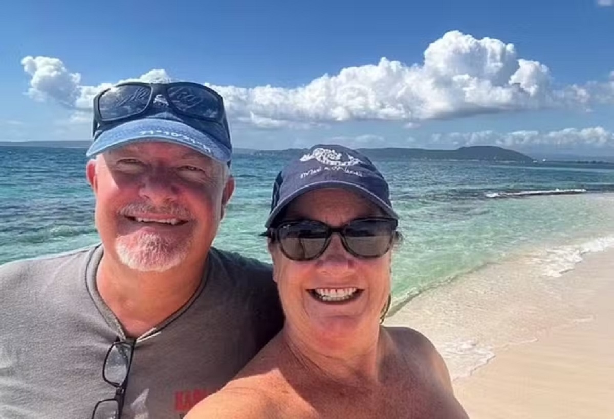 Casal vive há 15 anos em cruzeiro para escapar da crise; será que dá certo?