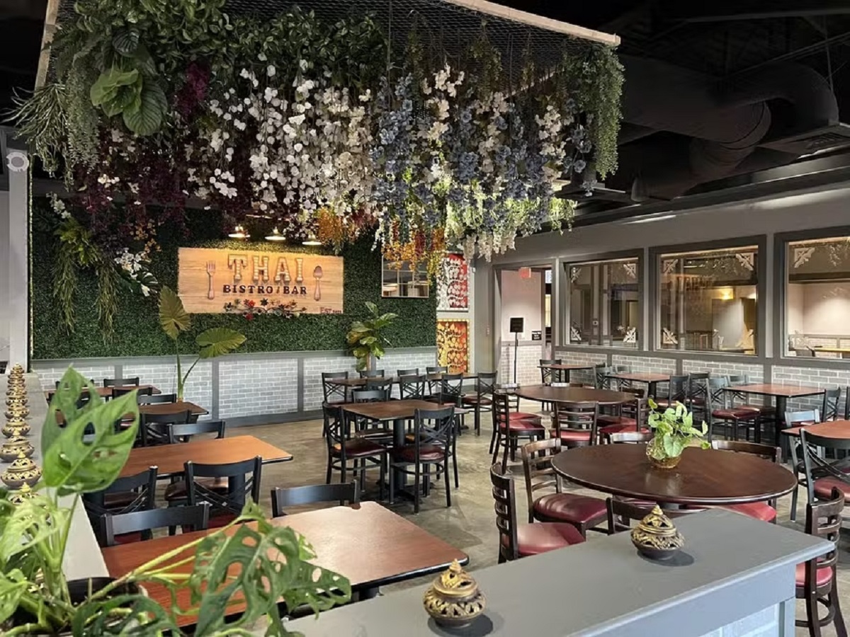 Entupiu! Restaurante se nega a pagar cobrança dupla e encanador se vinga da pior forma
