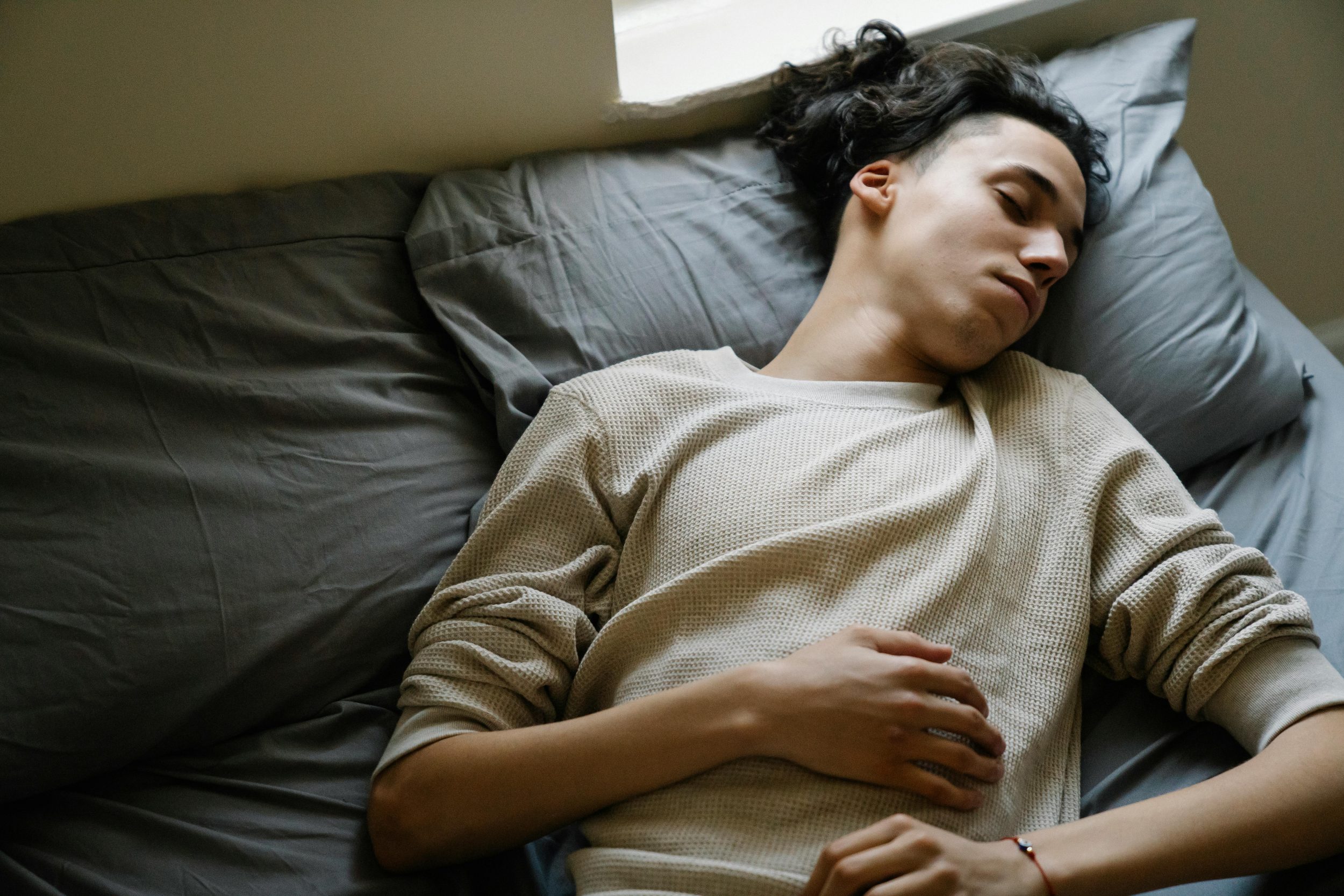 Pais reclamam, mas esse hábito comum dos adolescentes faz bem à saúde